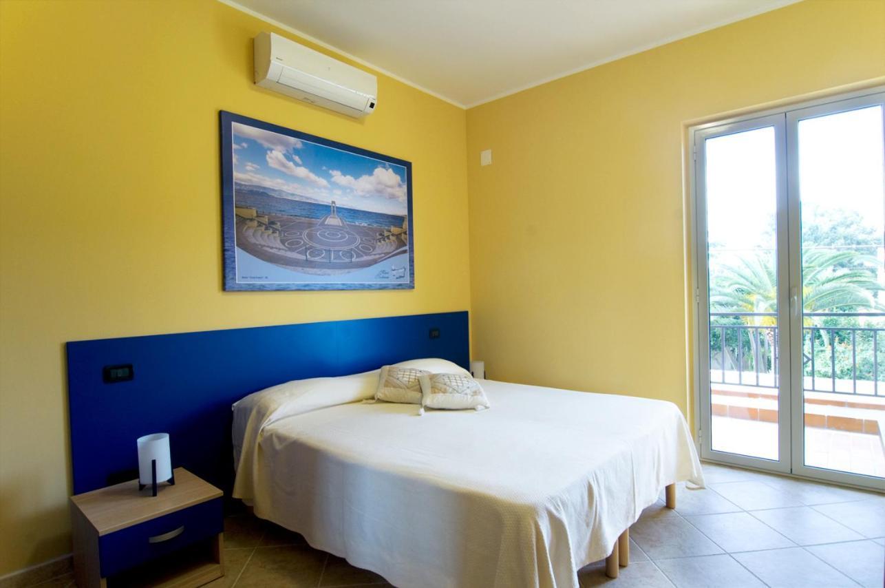 B&B Mare Nostrum Catona Di Reggio Calabria Exterior foto